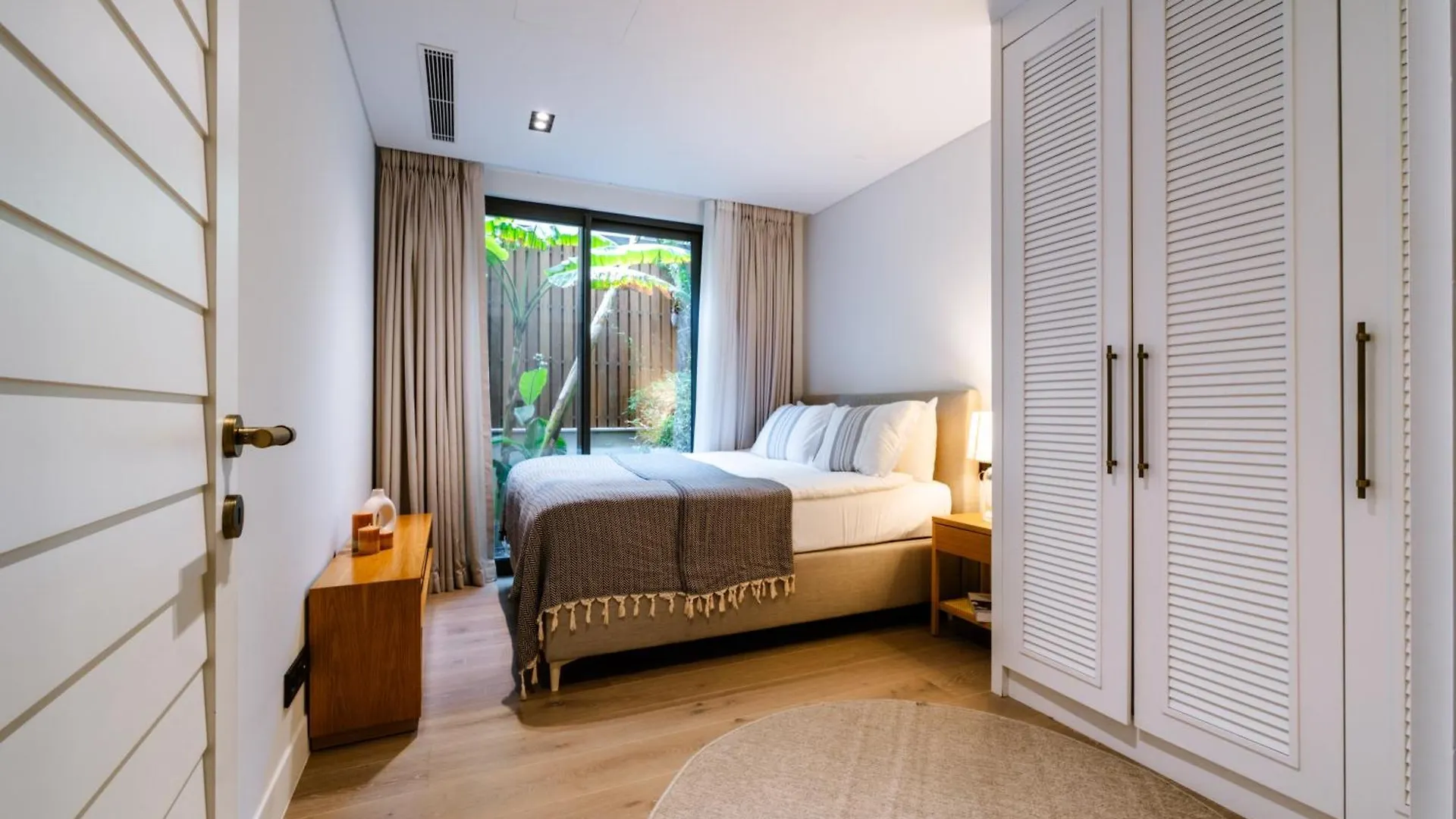 3-Bedroom Beachfront Villa With Hotel Amenities 度假居 博德鲁姆